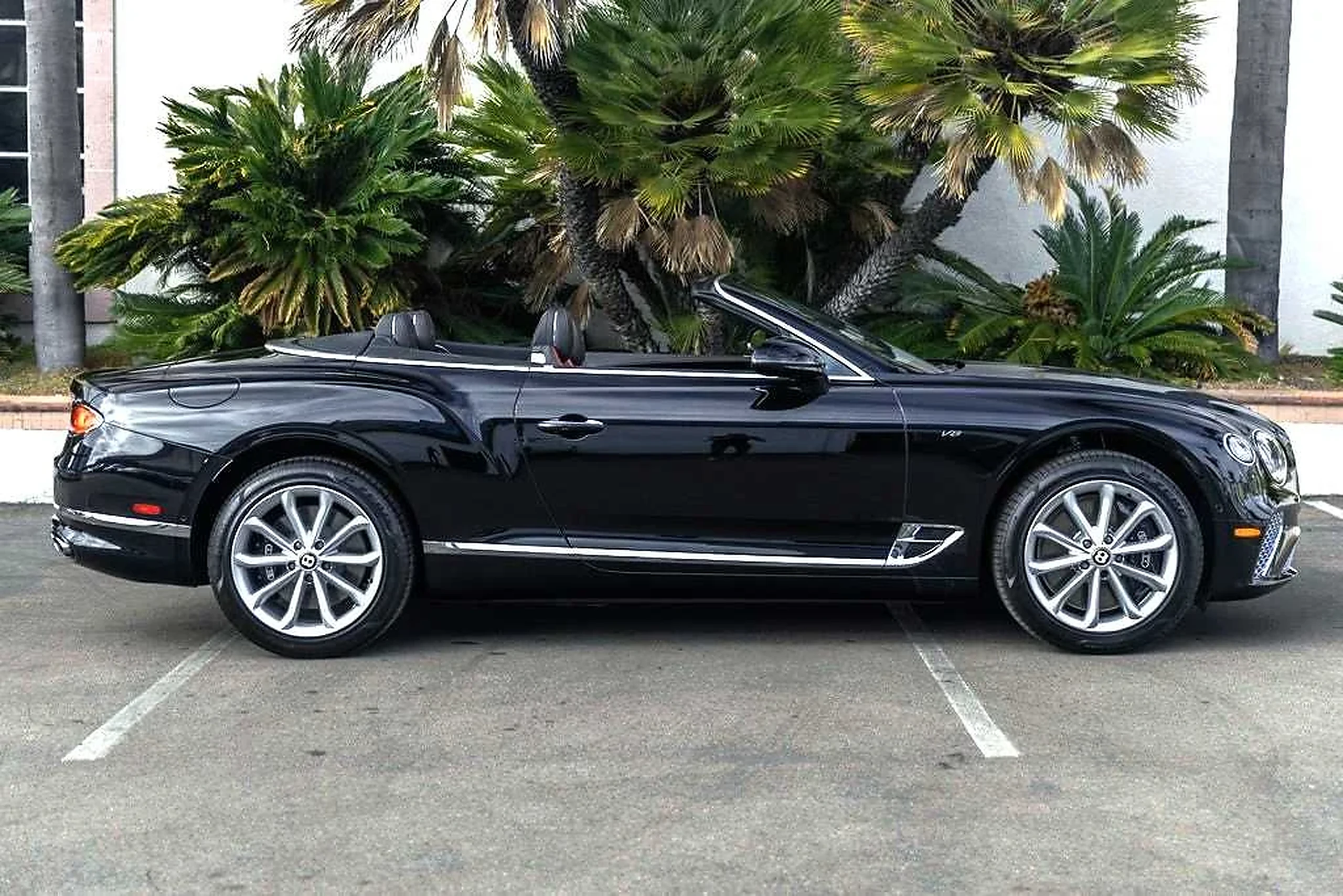 Bentley Continental GTC photographed for the MIAMI / CAR disclosure guide