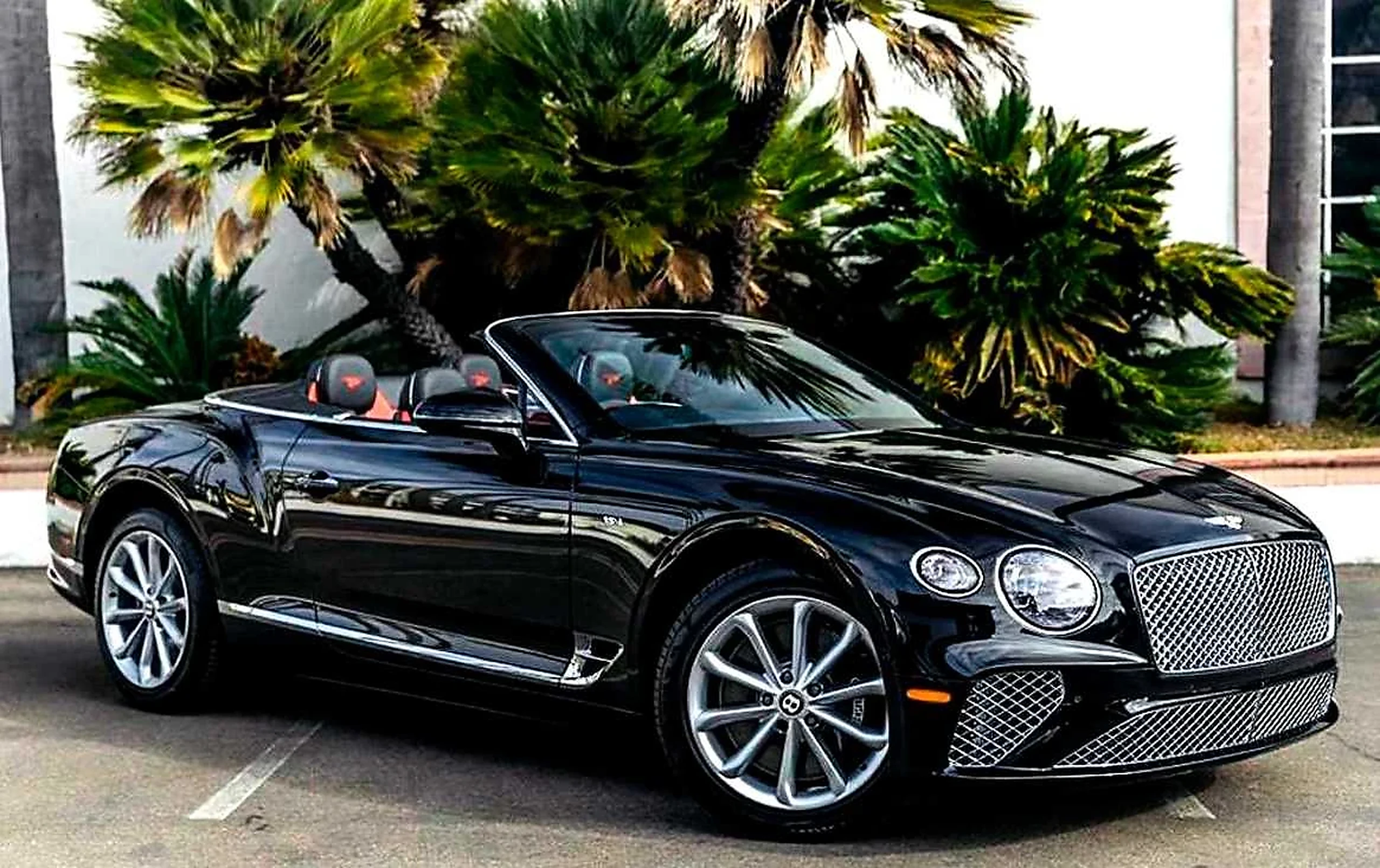 Bentley Continental GTC photographed for the MIAMI / CAR method guide