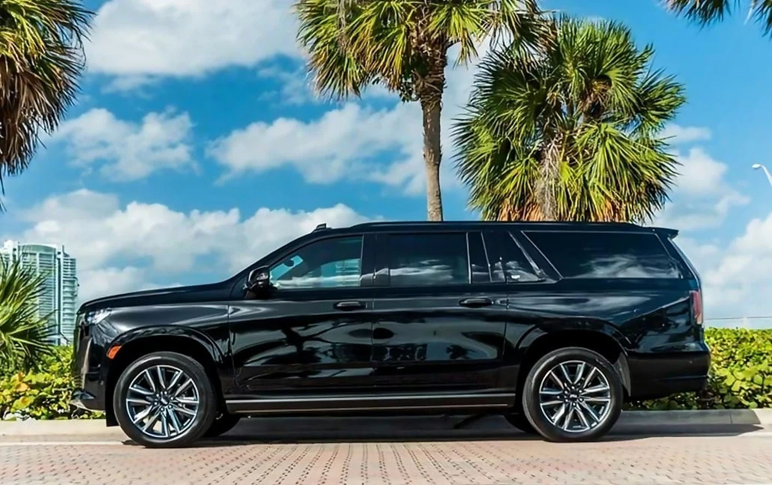 Cadillac Escalade ESV detail relevant to holiday luxury car rentals on MIAMI / CAR