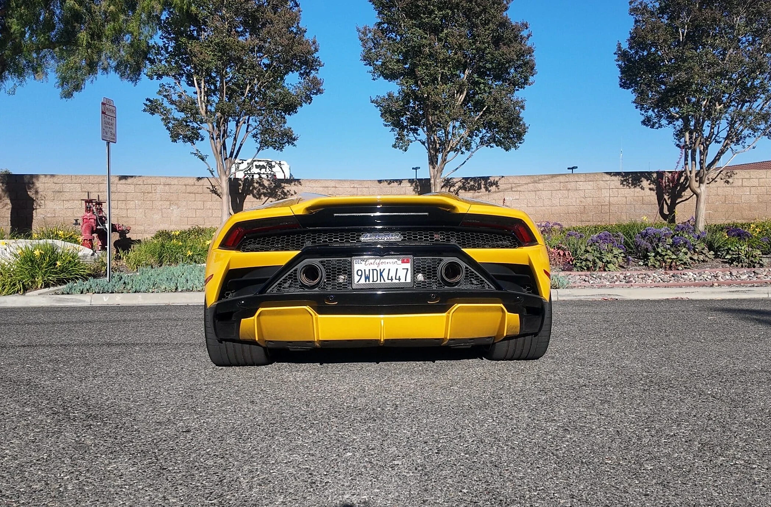 Lamborghini Huracán EVO Spyder detail relevant to weekend exotic rentals on MIAMI / CAR