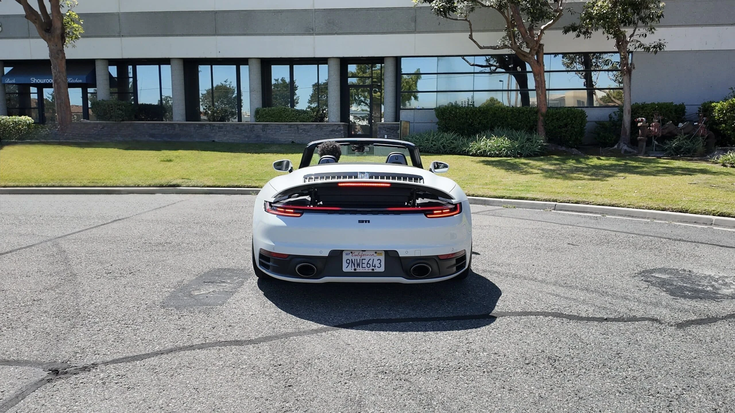 Porsche 911 Carrera 4S Cabriolet for holiday luxury car rentals — Miami car rental delivery guide — MIAMI / CAR guide